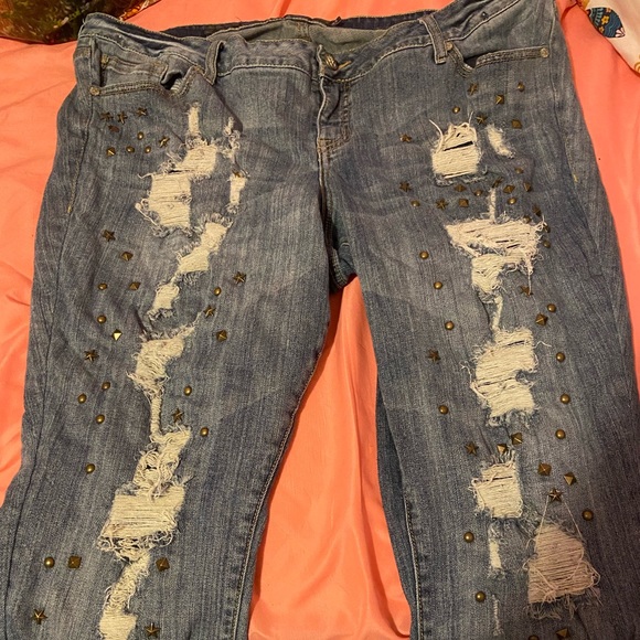 Torrid size 22 ripped jeans with metal embellishments